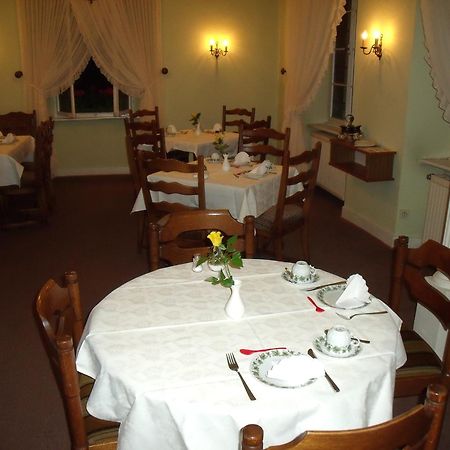 Pension Marienhof โคเบิร์น-กอนดอร์ฟ ภายนอก รูปภาพ