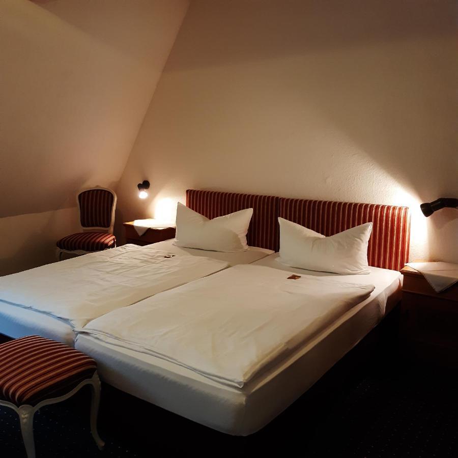 Pension Marienhof โคเบิร์น-กอนดอร์ฟ ภายนอก รูปภาพ