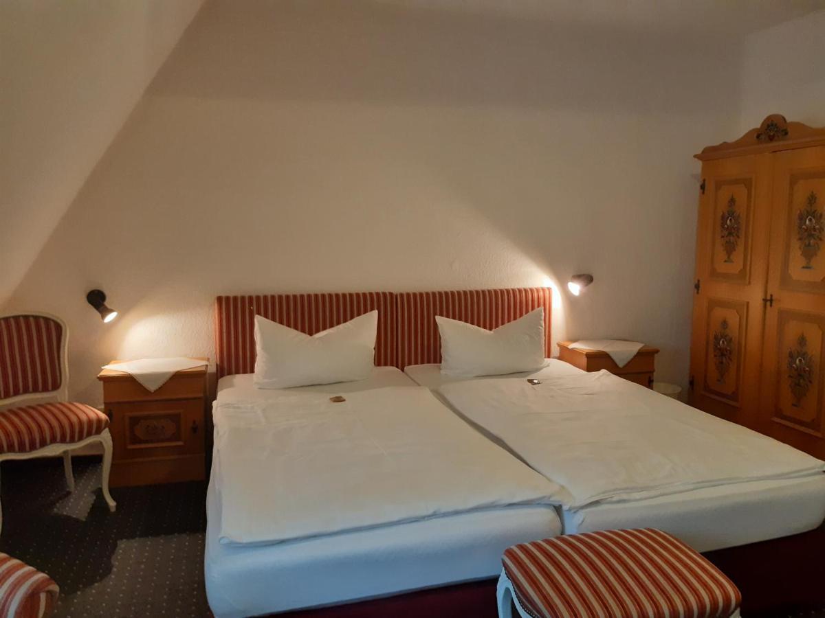 Pension Marienhof โคเบิร์น-กอนดอร์ฟ ภายนอก รูปภาพ