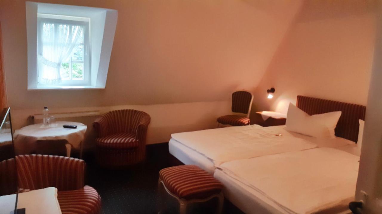 Pension Marienhof โคเบิร์น-กอนดอร์ฟ ภายนอก รูปภาพ