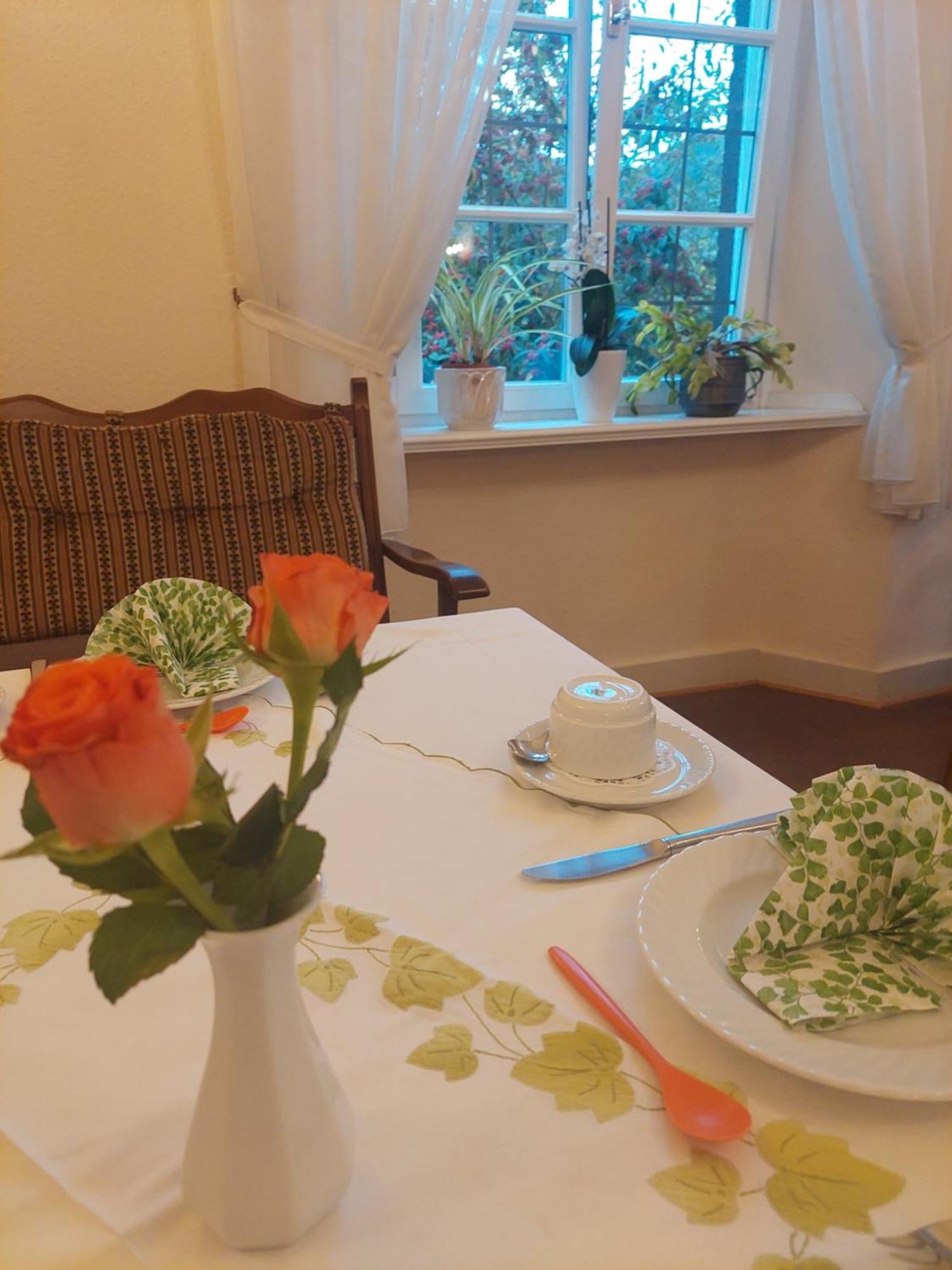 Pension Marienhof โคเบิร์น-กอนดอร์ฟ ภายนอก รูปภาพ
