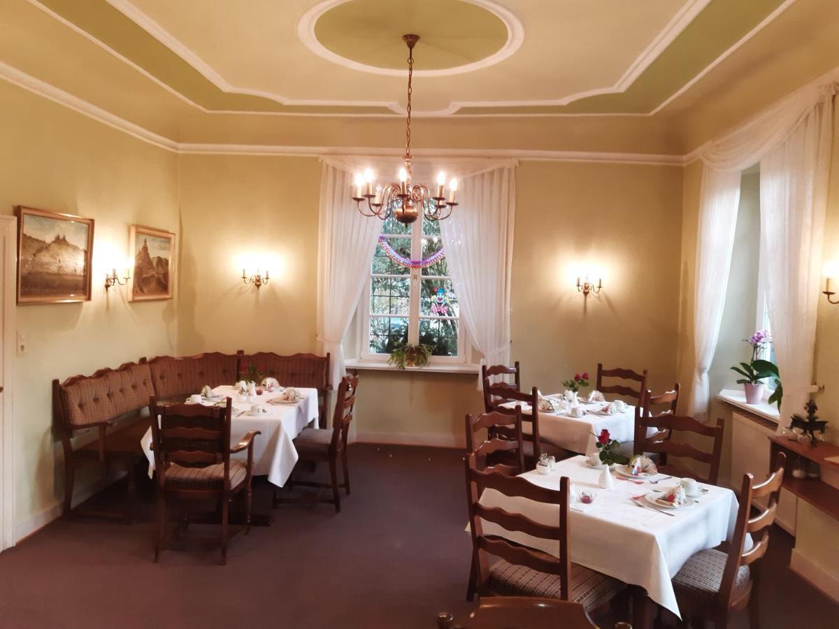 Pension Marienhof โคเบิร์น-กอนดอร์ฟ ภายนอก รูปภาพ